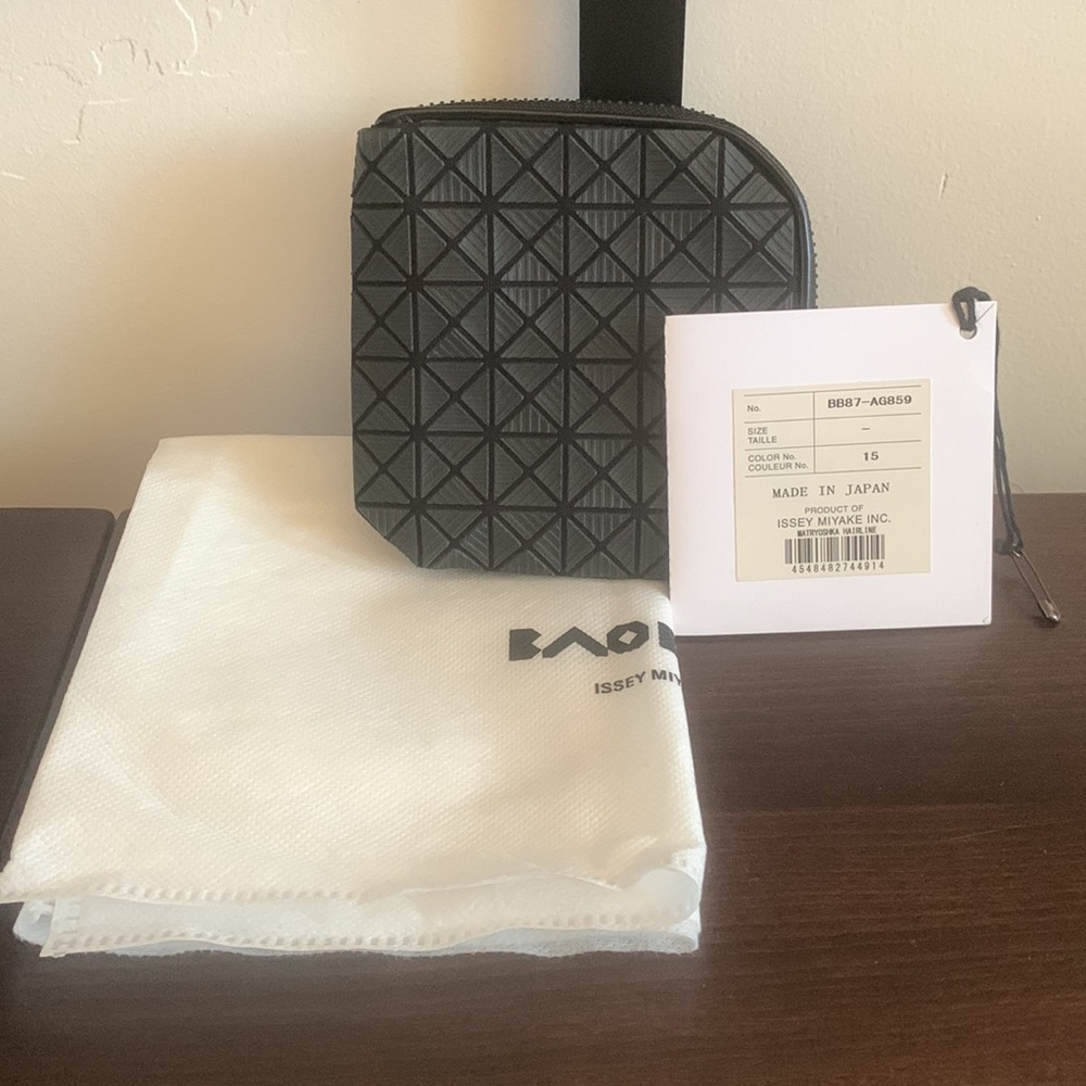 Authentic Issey Miyake black BaoBao small wallet